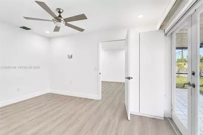 8720 NW 11th St, Pembroke Pines, FL 33024 - Photo 31