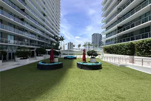 1111 SW 1st Ave, Miami, FL 33130 - Photo 49