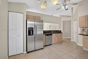 16249 NW 24th St, Pembroke Pines, FL 33028 - Photo 9