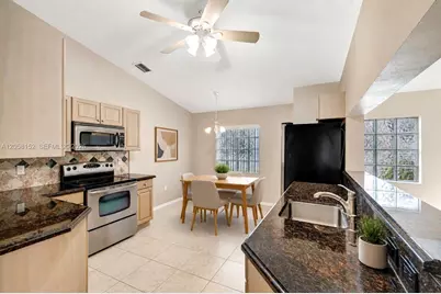 16249 NW 24th St, Pembroke Pines, FL 33028 - Photo 3