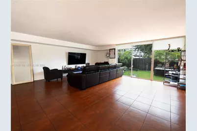 2200 NE 7th St, Hallandale Beach, FL 33009 - Photo 5
