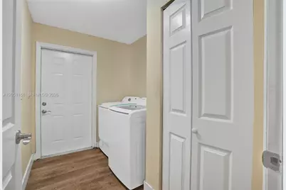 2820 NW 4th St, Pompano Beach, FL 33069 - Photo 17