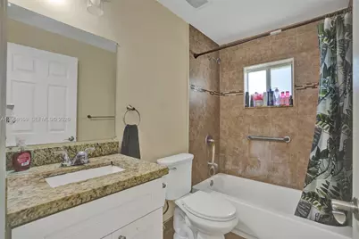2820 NW 4th St, Pompano Beach, FL 33069 - Photo 9