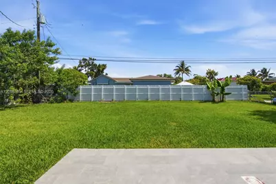 6785 SW 17th St, Miami, FL 33155 - Photo 13