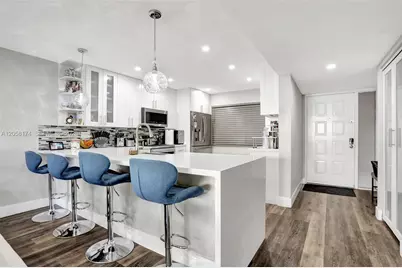 8030 Hampton Blvd #211, North Lauderdale, FL 33068 - Photo 9