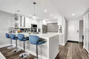 8030 Hampton Blvd, North Lauderdale, FL 33068 - Photo 9