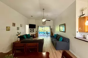 803 Sandy Ridge Dr, Davenport, FL 33896 - Photo 3