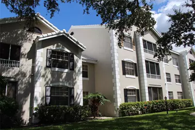 2803 N Oakland Forest Dr #108, Oakland Park, FL 33309 - Photo 1