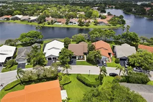 2083 Montpeliar, Weston, FL 33326 - Photo 3
