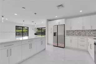 6940 NW 6th St, Plantation, FL 33317 - Photo 5