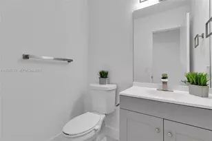 6940 NW 6th St, Plantation, FL 33317 - Photo 15