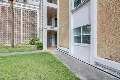3020 NE 16th Ave #306, Oakland Park, FL 33334 - Photo 3