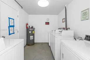 2826 Van Buren St, Hollywood, FL 33020 - Photo 17