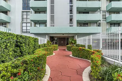 1825 W 44th Pl #509, Hialeah, FL 33012 - Photo 1