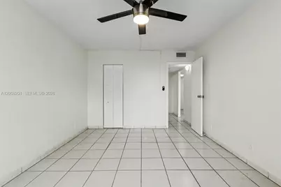 1825 W 44th Pl #509, Hialeah, FL 33012 - Photo 37