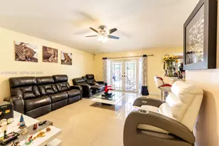 15233 SW 141st St, Miami, FL 33196 - Photo 11