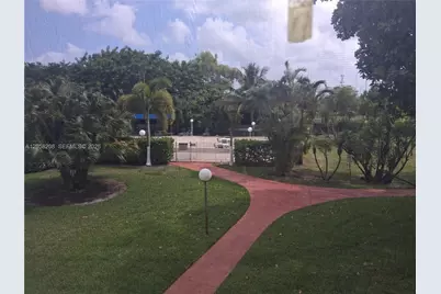 4400Hillcrest Hillcrest Dr #201B, Hollywood, FL 33021 - Photo 19