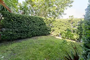 3917 N Meridian Ave, Miami Beach, FL 33140 - Photo 11