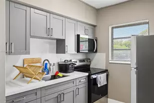 1400 NW 55th St, Miami, FL 33142 - Photo 9