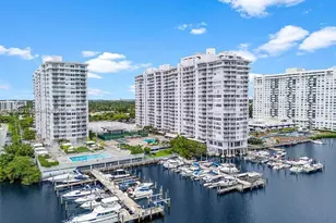 18071 Biscayne Blvd, Aventura, FL 33160 - Photo 1