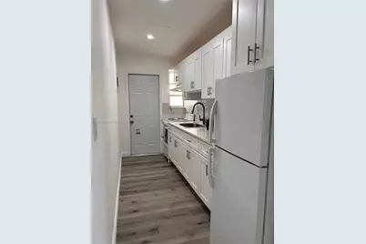 1019 NE 17th Ter #1, Fort Lauderdale, FL 33304 - Photo 3