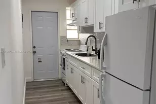 1019 NE 17th Terrace, Fort Lauderdale, FL 33304 - Photo 3