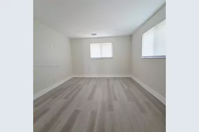 601 NE 1st St, Pompano Beach, FL 33060 - Photo 3