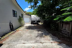 601 NE 1st St, Pompano Beach, FL 33060 - Photo 19