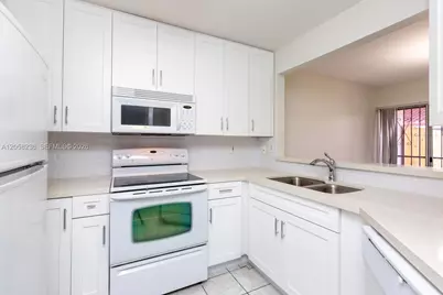 20700 SW 81st Ave, Cutler Bay, FL 33189 - Photo 3
