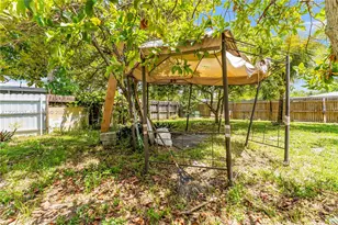 3611 SW 36th St, West Park, FL 33023 - Photo 39