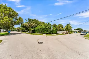 3611 SW 36th St, West Park, FL 33023 - Photo 41