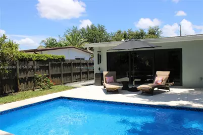 9310 SW 52nd Ter, Miami, FL 33165 - Photo 3