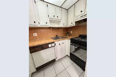 300 NW 42nd Ave #109, Miami, FL 33126 - Photo 15