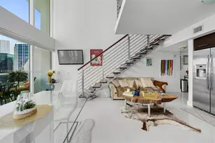 41 SE 5th St, Miami, FL 33131 - Photo 5