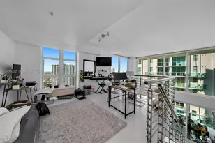 41 SE 5th St, Miami, FL 33131 - Photo 11