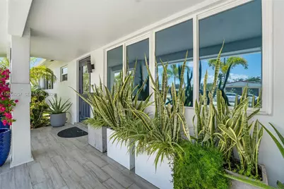 309 SE 3rd Ter, Deerfield Beach, FL 33441 - Photo 3
