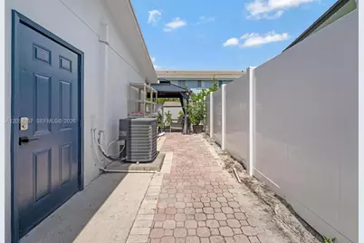 309 SE 3rd Ter, Deerfield Beach, FL 33441 - Photo 43