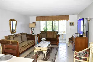 9320 Sunrise Lakes Blvd, Sunrise, FL 33322 - Photo 13