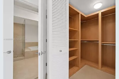 218 SE 14th St #1203, Miami, FL 33131 - Photo 9