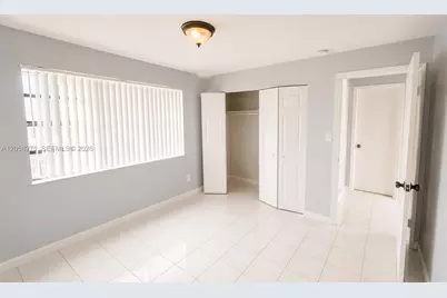 10900 NW 7th St #101, Miami, FL 33172 - Photo 7