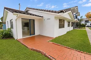 10900 NW 7th St, Miami, FL 33172 - Photo 1