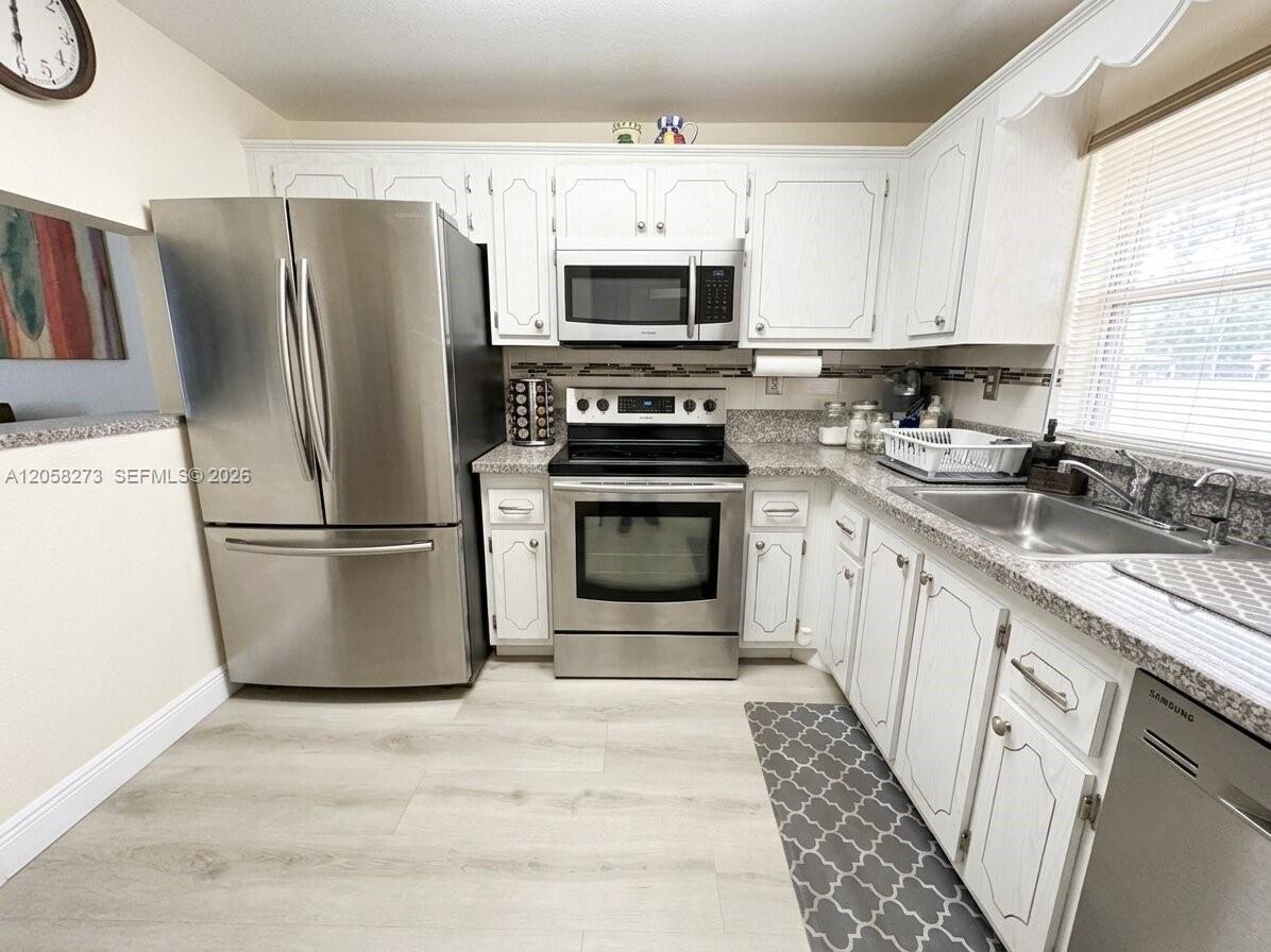 9801 Sunrise Lakes Blvd #203 main architectural view
