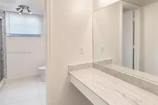 2401 S Ocean Dr, Hollywood, FL 33019 - Photo 21