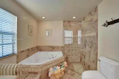 1720 W Oak Knoll Cir, Davie, FL 33324 - Photo 23