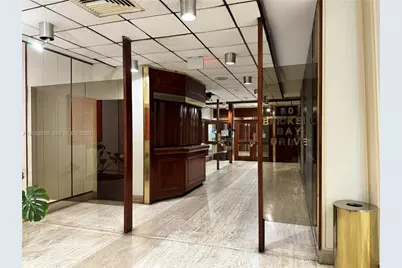 801 Brickell Bay Dr #465, Miami, FL 33131 - Photo 13
