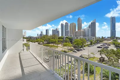 231 174th St #617, Sunny Isles Beach, FL 33160 - Photo 3