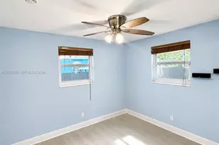 5651 NE 9th Ave, Oakland Park, FL 33334 - Photo 7