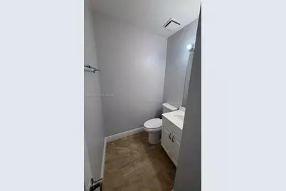 9116 NW 35th Pl, Sunrise, FL 33351 - Photo 9
