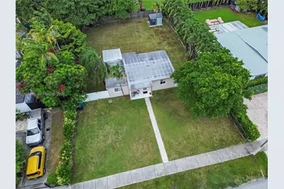 4641 SW 99th Ct, Miami, FL 33165 - Photo 5