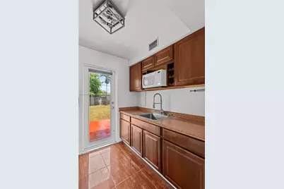 4641 SW 99th Ct, Miami, FL 33165 - Photo 13